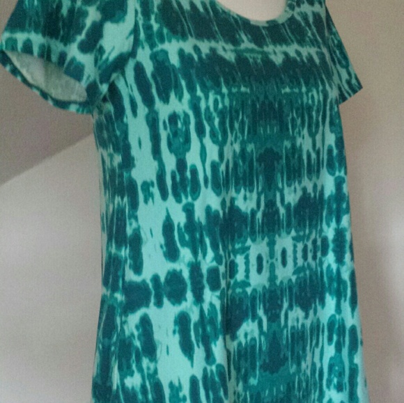 Lularoe Classic T - Small - Picture 2 of 4